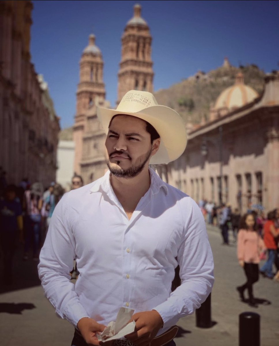MarioCisneros21's tweet photo. 😏 https://t.co/viVG1Fxhpj
