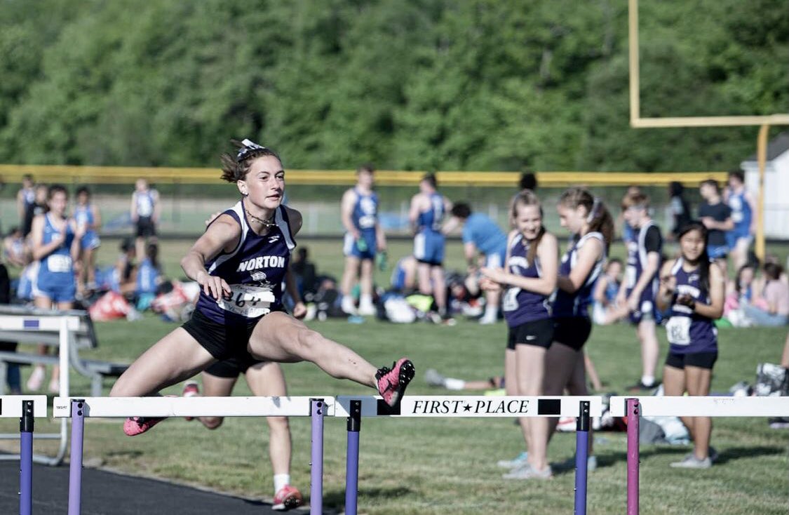 A great win by Norton girls track versus a competitive <a href="/DSRaidersSports/">DSHS Athletics</a> team to bring their record to 3-0! 🚨<a href="/ali_24844/">Ali Murphy</a> broke the SCHOOL RECORD in the 400 Meters with a 58.7 (previously held by Bella Berardi - 59.46)! The boys team fell to a very tough DS team and move to 2-1.