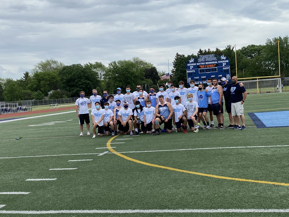 PHSKnightsXCTF's tweet photo. A very successful senior night. 22 seniors decided to commit to the entire season four weeks after graduation. I love these guys. https://t.co/3D9aWxIXIW