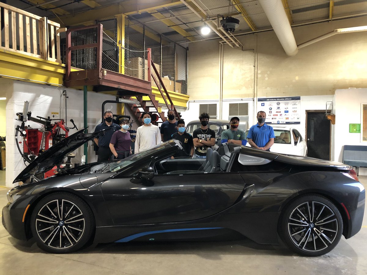crea_mcps's tweet photo. Special thanks to #BMW for bringing the fanciest car I’ve ever seen to the #CREA evening program’s auto class tonight. Students had an interactive workshop with BMW technicians to  learn about the hybrid BMW i8 Roadster. https://t.co/dIsOan5Z6M