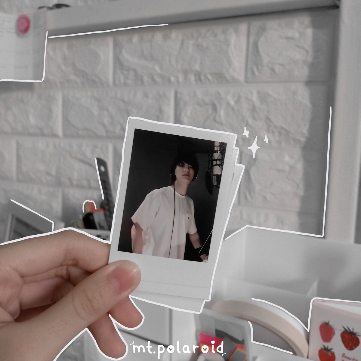 mt_polaroid tweet picture