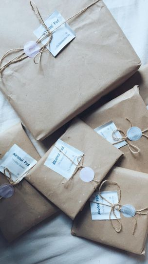 BangtanPurplePH's tweet photo. #BPShopUpdate

All buyers na nag-request for shipment kahapon is napick-up na po ngayon ni kuyang J&amp;T. Thank you and pls don't forget to disinfect the parcel before opening it. https://t.co/TKE1Opw1Sj