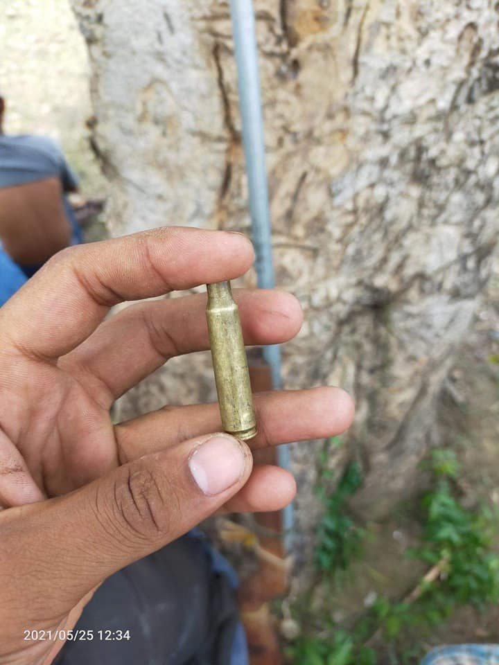 spring21MM's tweet photo. (1/2)
On May 25 in #Kani Tsp, Sagaing, During fighting broke out between Military terrorist &amp; #PeopleDefenceForce , 
-One member of PDF was shot dead &amp; two others were injured due to terrorists continuously firing heavy weapons &amp; other weapons, including RPG &amp; rifles.
#May26Coup https://t.co/9Oo3PSzYVT