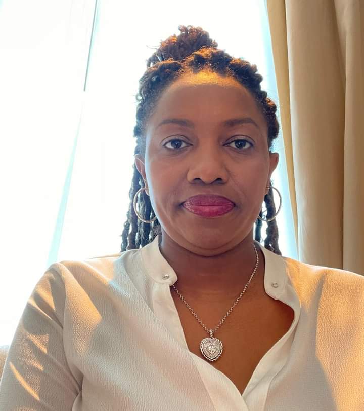 SamsonChepkwon5's tweet image. Photo from Arap Chepkwony K.S.🙏 Mama Miradi Hon.Susan Kihika.~•

"You must be bold, brave, and courageous and find a way... to get in the way.

John Lewis

#AlumeraKiongozi 💯🥀 

A great,wise, beautiful and honest woman