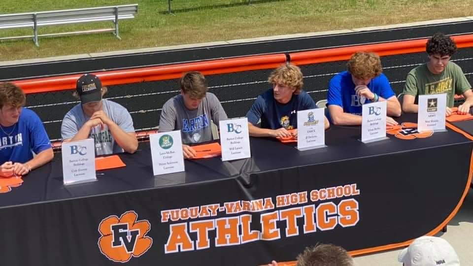FVHSLax's tweet image. Great day w/signing some of the 2021 FVHSLax Men who are on to the next level #Conf7Champs@fvlax
C.Everett @barton_menslax
D. Solomon @LMC_MLAX
W.Larsen @barton_menslax
Jj Dickens @fvlax34 @Knights_MLAX
E.Burke @EthanBurkee10 @barton_menslax 
M.Shields @USArmy
#HowWeRoll #LaxFam