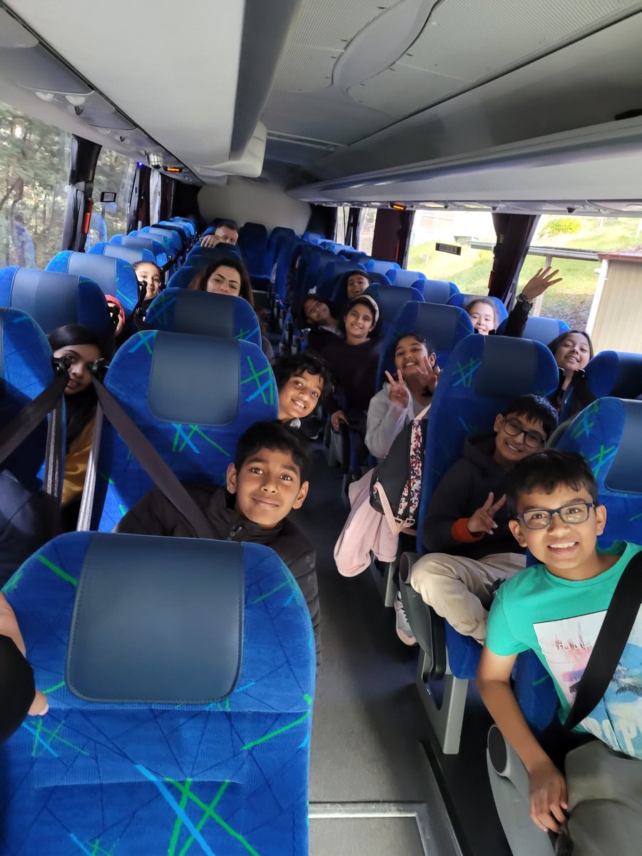 Miss_Shabo's tweet photo. Happy campers are on their way home! 😊 @AitkenCreekPS https://t.co/hHUNOsvTBt