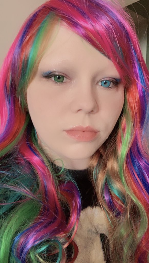 ScarletSagex's tweet photo. Testing out new #contacts #rainbowwig #makeup #nonbinarypride #gaypride #theythem #nonbinary #genderfluid
https://t.co/8rUxD8zqD4 https://t.co/MSZJZe4eBu