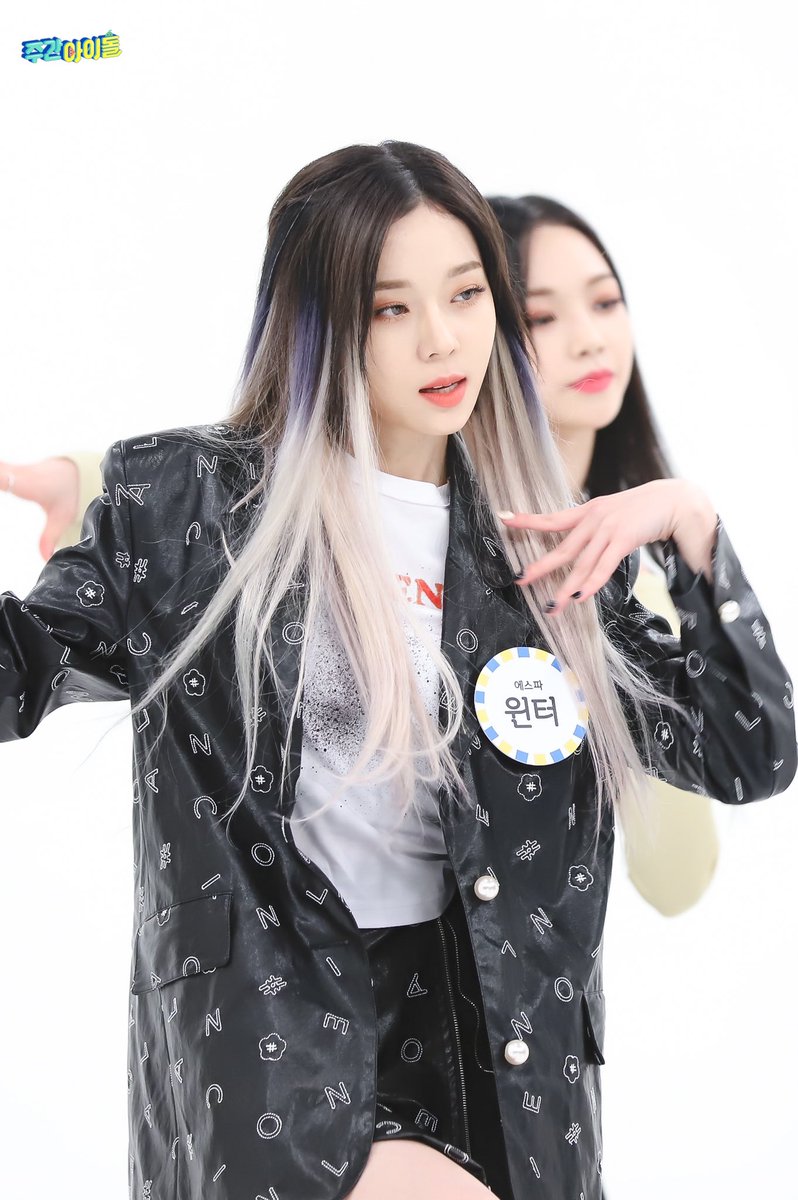 WINTER_THAILAND's tweet photo. [PHOTO📸] 210526 Weekly Idol #WINTER ⭐️❄️

🔗 : https://t.co/AYR8WT7Yzs

#WINTER #윈터 @aespa_official
#aespa #æspa #에스파 https://t.co/0Q0LI7Y44K
