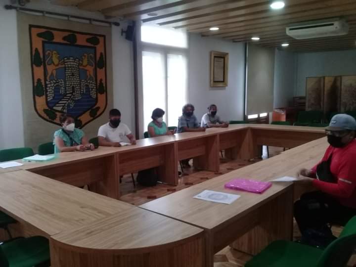 469oficialmx's tweet photo. Ahora estamos en el Antiguo Palacio del Ayuntamiento para atender la cita con #franciscoguzman , Director de Atención Social y Gestión Ciudadana y @efraszmor, Subsecretario de Gobierno de la Ciudad de México
Pronto informaremos de los avances de estas reuniones.
¡La lucha sigue! https://t.co/kJG92tVbjQ