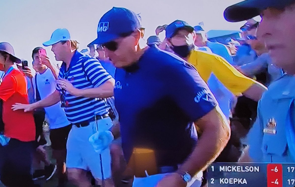 jcarterandersen's tweet photo. Had "slightly unnerving but exceptionally awesome" moment w/ @PhilMickelson on 18 @PGAChampionship. @Amanda_Balionis said we "had his back!" Join me with @FanStreamJP for story Wed May 26 at 3:45pm on https://t.co/xSwRLezl9i #PGAChampionship @danaandersen27 @BennettAnd11 @jayfile https://t.co/n4VmzBs2cx