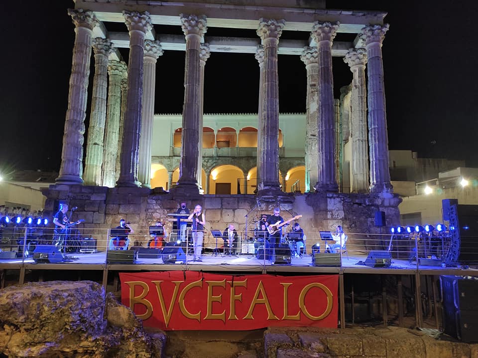Bucéfalo Rockastúo tweet media