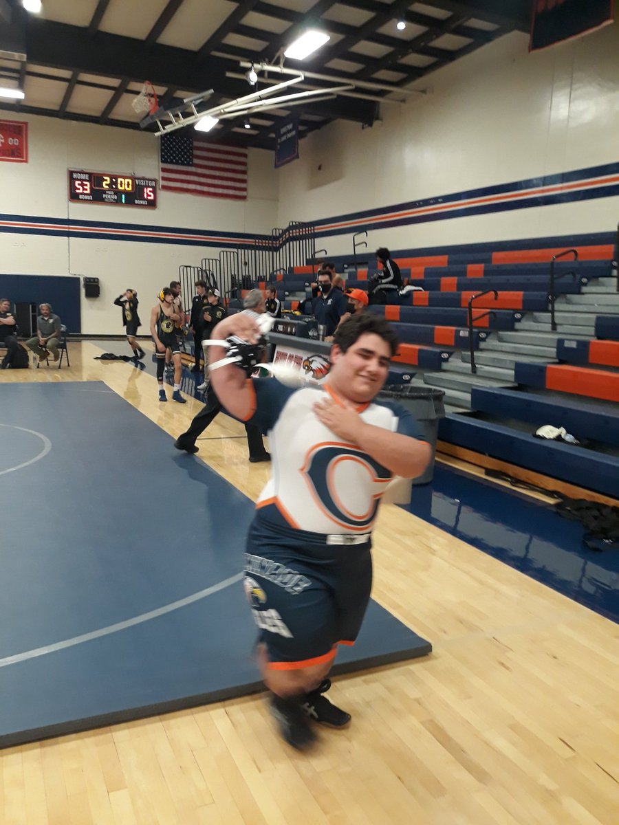 NADEWRESTLING's tweet photo. Kris Castro, Sam Weaver and Daniele Quartararo with big flex after their wins during round 1 of CIF Dual against Lompoc Cabrillo https://t.co/z9QqBEWXpZ