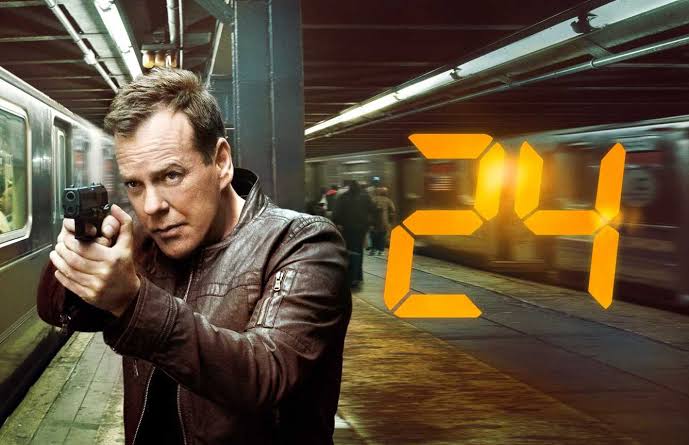 真ん中の女性の構え方がジャック・バウアー。

x.com/mainichiphoto/…