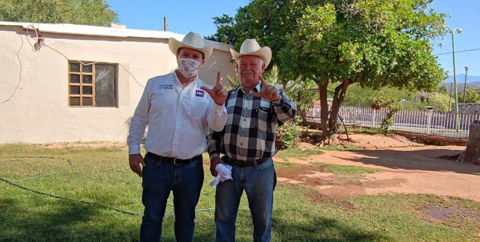 Recorre Ernesto Zatarain el municipio de Nacozari de Garcia para llevar su propuesta de gobierno
rnoticias.com.mx/ver_nota.php?n…
<a href="/BeboZatarain/">BeboZatarain🇲🇽🌵</a> <a href="/cezgo77/">Carlos Ernesto Zatarain Gonzalez</a> @SonoraPes <a href="/mensajero34/">Gilberto Armenta</a> <a href="/Mirna_Sotomayor/">Mirna Sotomayor</a> <a href="/DykeRivera/">Roberto Dyke Rivera</a> <a href="/chorycarmona/">chorycarmona</a>