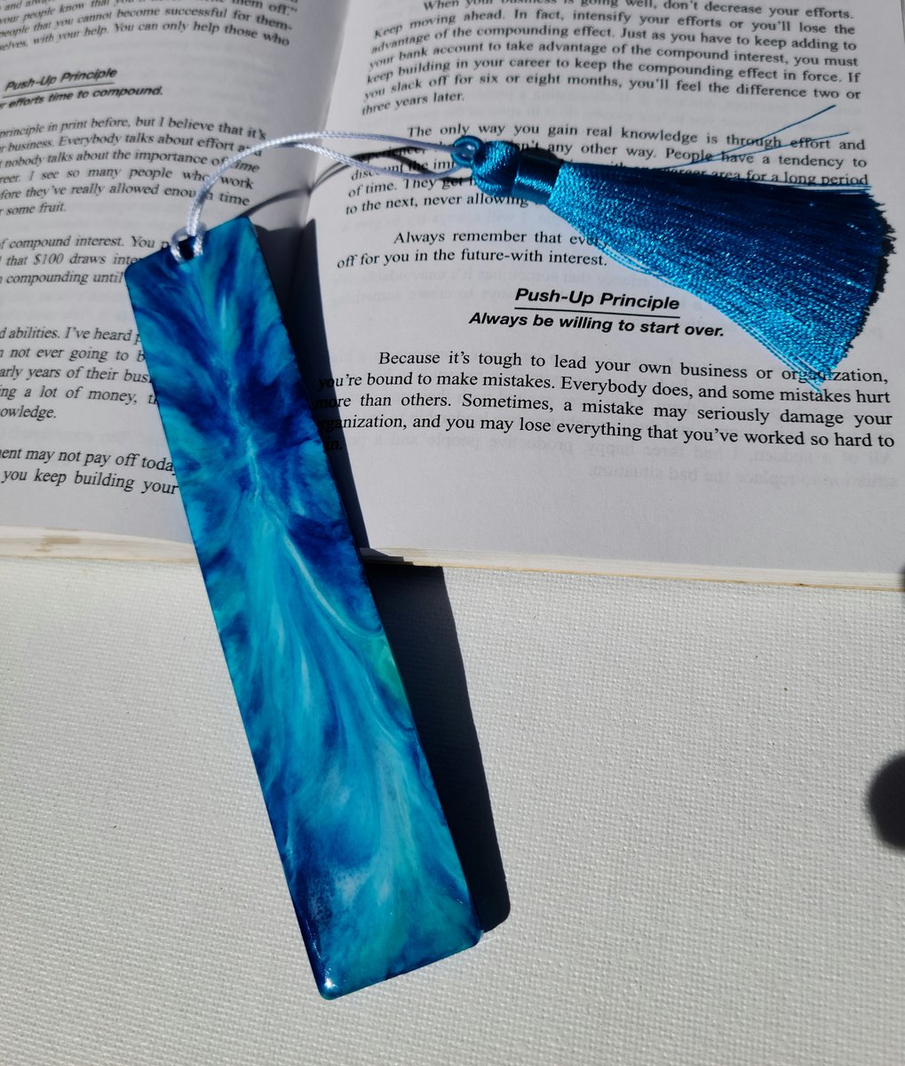 LynnPat68645577's tweet image. Excited to share the latest addition to my #etsy shop: Set of (9) Resin Bookworm Bookmarks for teacher, student, co-worker, family gifts. etsy.me/3vzOU8J #graduation #assortedshapes #bookmarks #bookworm #reading #glitter #alcoholink #silkytassels #durable