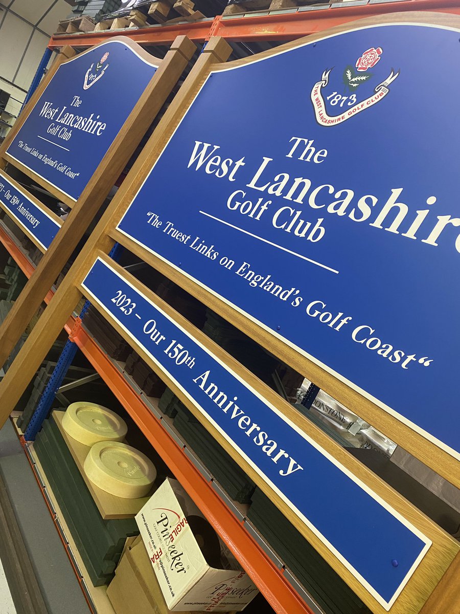 PinseekerGolf's tweet photo. These handsome brutes have now left the factory for their new home ๐ฅ ๐ฅ
@WestLancsGC @westlancsgreens
#golfsigns #entrancesign #hardwoodsigns #proplex #linksgolf #premiumquality #pinseekerquality #pinseeker #golf #openqualifier https://t.co/9O8EgpXunu