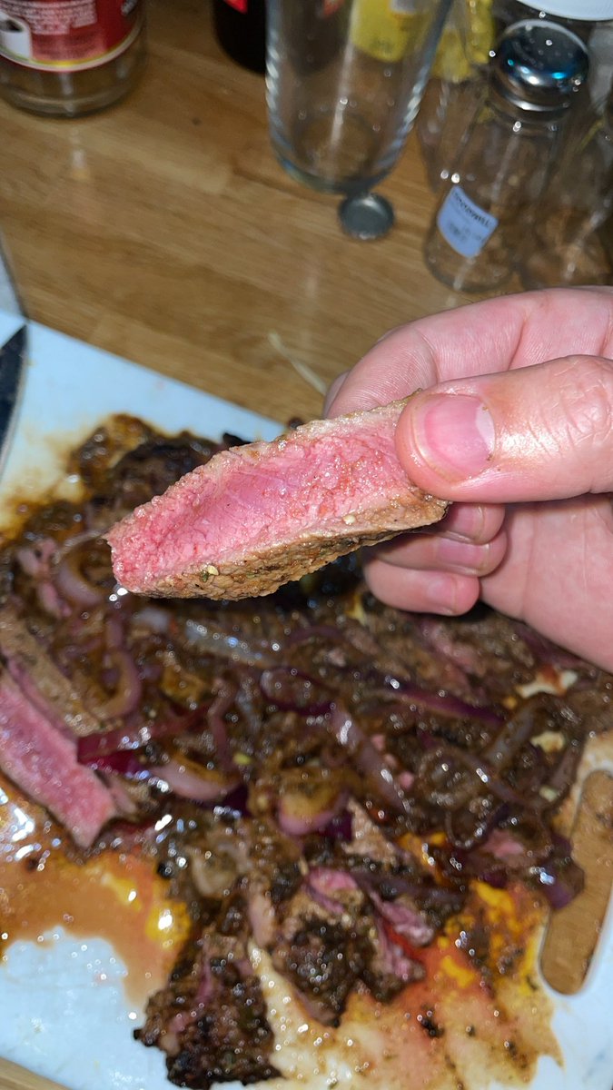 Red_AlKata's tweet photo. Late night steaks while drunk 🤤 #ChefRed https://t.co/lUFQ2121Db