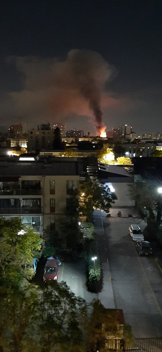 Pattyanselma's tweet photo. @Rodrigo_G_Q @reddeemergencia @biobio @chile_accidente @BomberosdeChile @TVN @meganoticiascl @chilevision https://t.co/b6hhwWVvrN