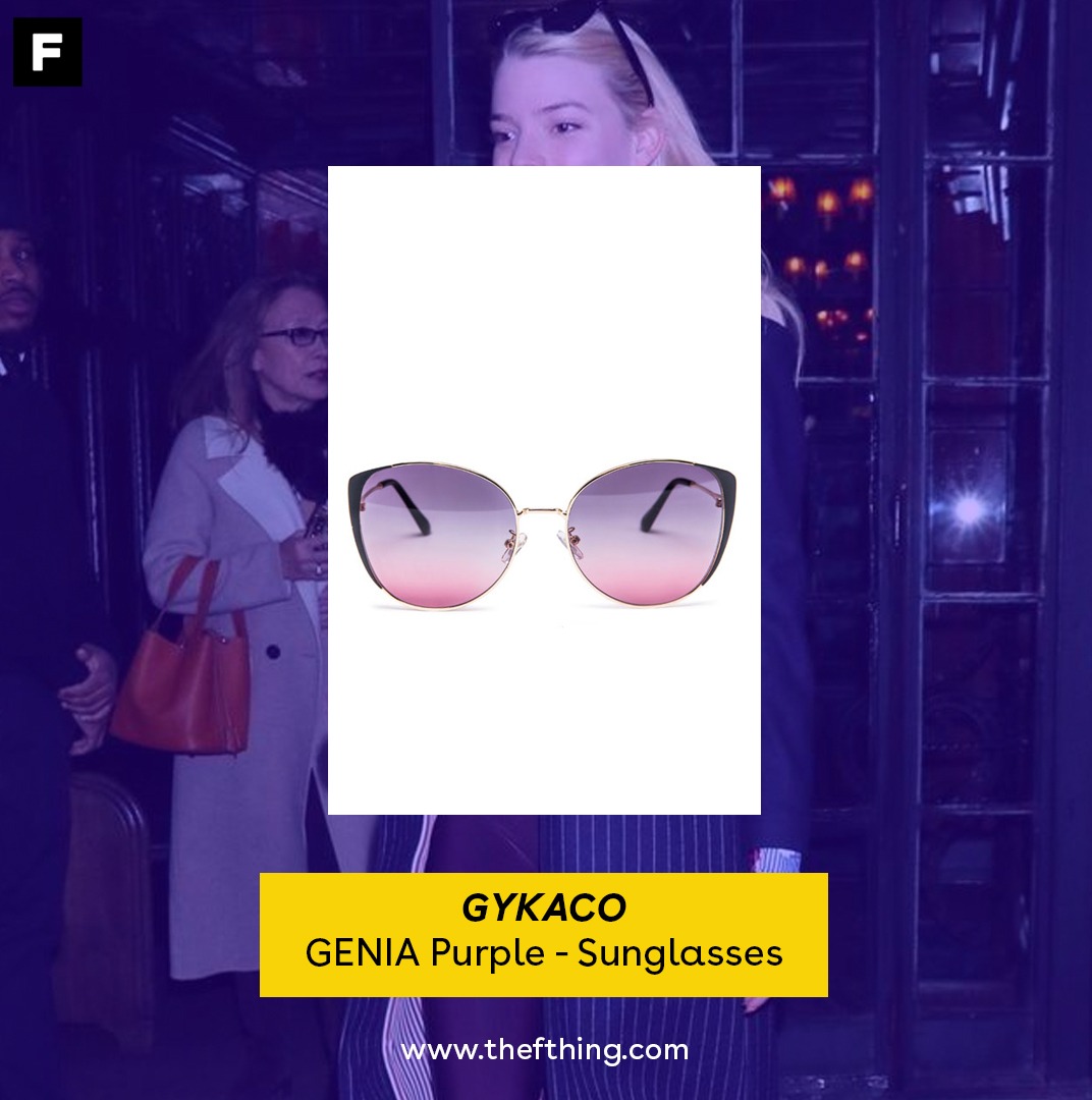 SeputariNews's tweet photo. Aktris berusia 25 tahun ini berhasil merebut hati dunia dengan perannya di Queen's Gambit tahun lalu. Yup, dia adalah Anya Taylor-Joy! Swipe untuk contek gaya Anya, semua produk available di @thefthingworld πβ¨
#RealPeopleRealStyle #OriginalAndTrusted #StyleToTrack #TheFThing https://t.co/oWSkY8ydl6