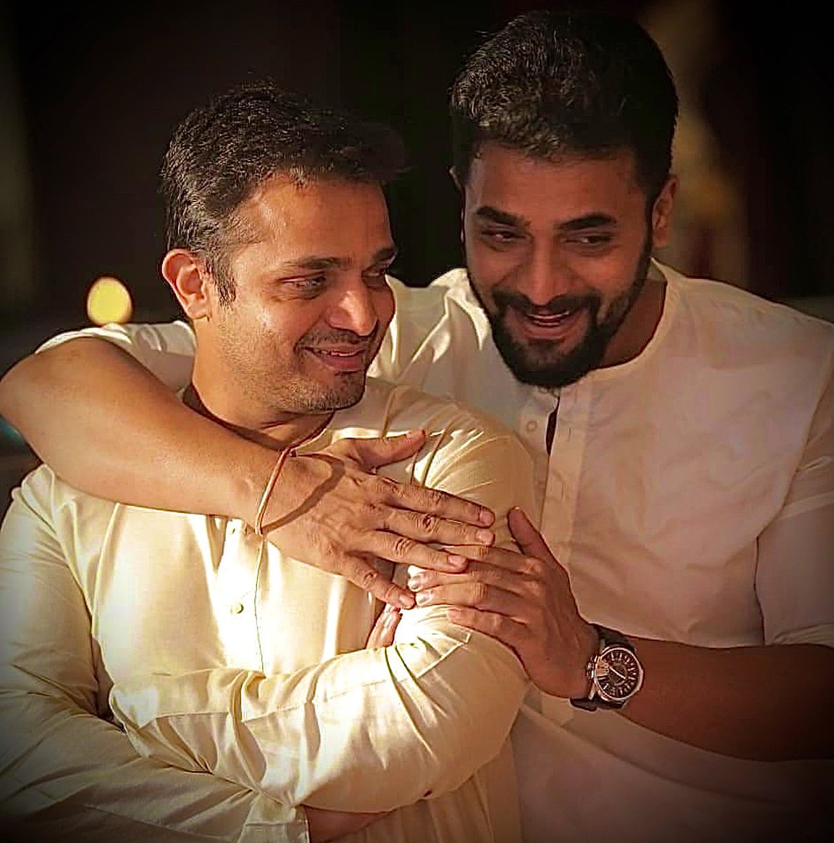 SRIMURALIII's tweet photo. Annaaa Happiest Birthday to you. Wishing you happiness and success always. @mutthuvijay https://t.co/HCgCoyNy3v
