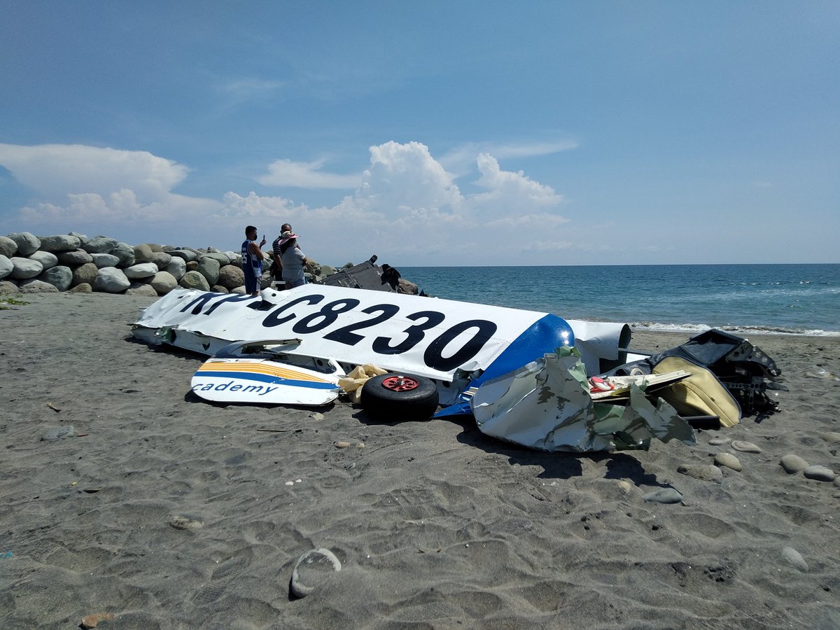 totofabros's tweet photo. Breaking News: Student Pilot patay  sa planecrash sa Caba,La Union
@UNTVNewsRescue 
@RadyoLaVerdad https://t.co/ioECpi3s73