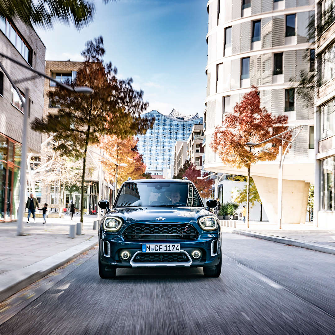 MINICPTCity's tweet photo. From the centre of the city to the heart of the outdoors, #AddInspiration to every moment of your #MINILife inside the #MINICountryman. Visit https://t.co/vHifVxMoDL to book a test drive. #MINICapeTownCity https://t.co/sIlRyq6hFo