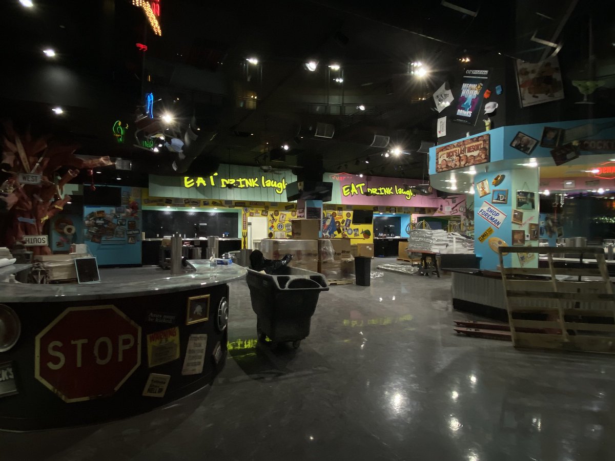 VitalVegas's tweet photo. Dick’s update. #Neonopolis https://t.co/Y6pcUyrlUb