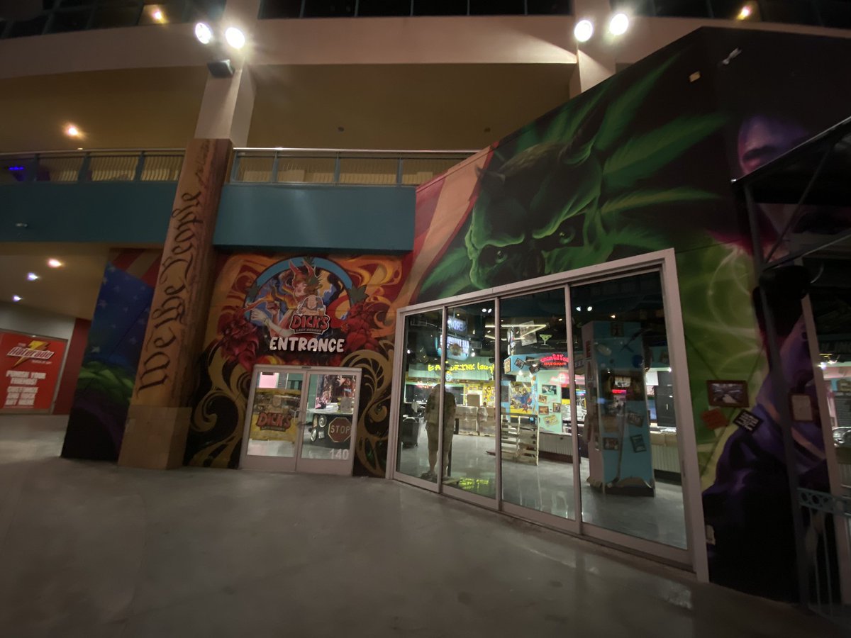 VitalVegas's tweet photo. Dick’s update. #Neonopolis https://t.co/Y6pcUyrlUb