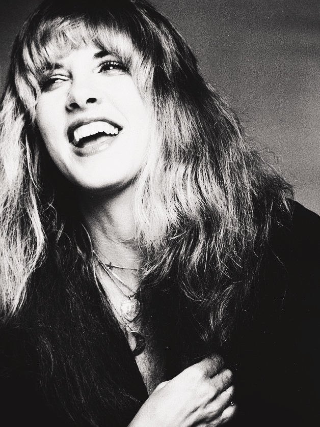 bestofstevie's tweet photo. on this day in 1948: the legendary stevie nicks was born✨💜 https://t.co/ckF7OPTlBi