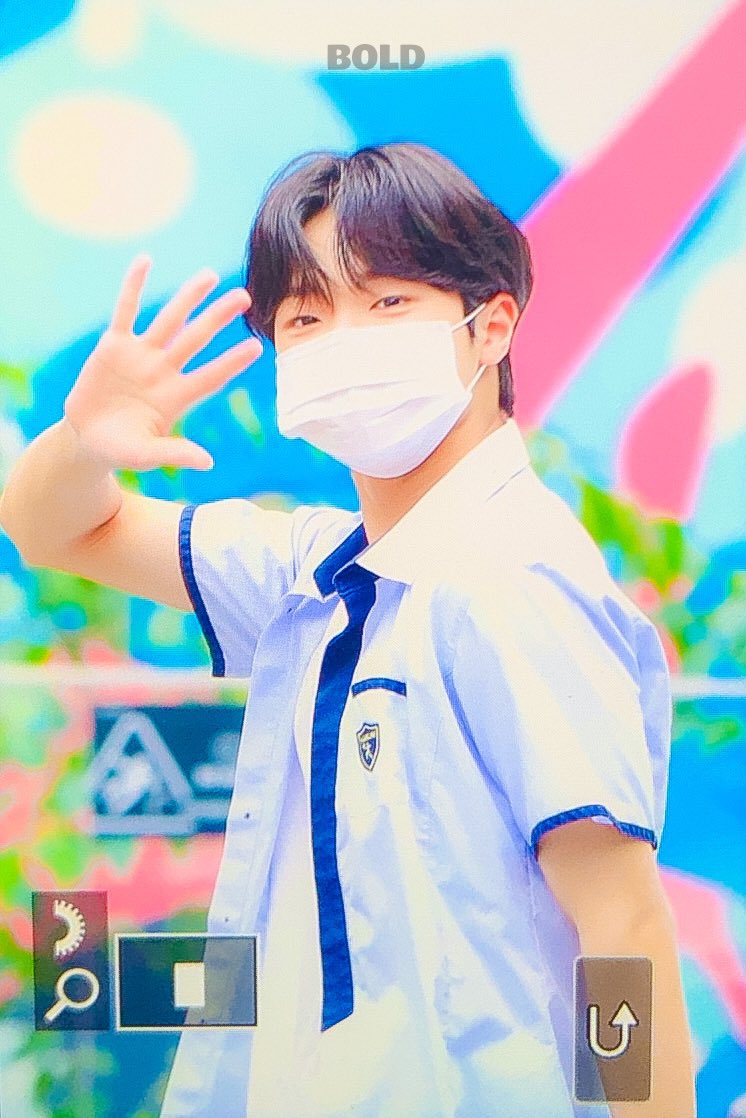 ʙᴏʟᴅ tweet media