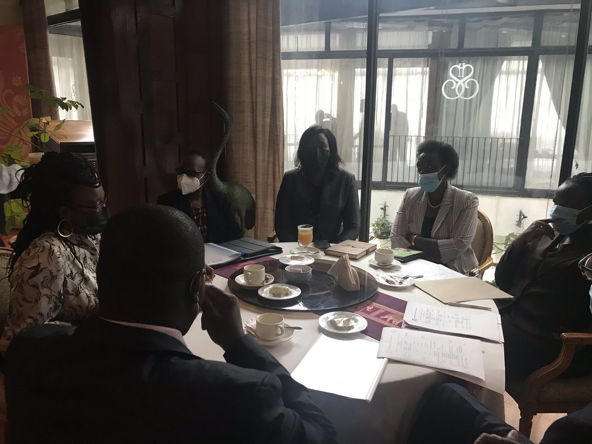 mmashologu1's tweet photo. Wednesday Wins: @CRAKenya launching monitoring &amp; progress report on county own resource revenue efforts. More important than ever as we “build forward better” towards the #SDGs in times of COVID-19. #TogetherWeCan https://t.co/YrCu49h8LX