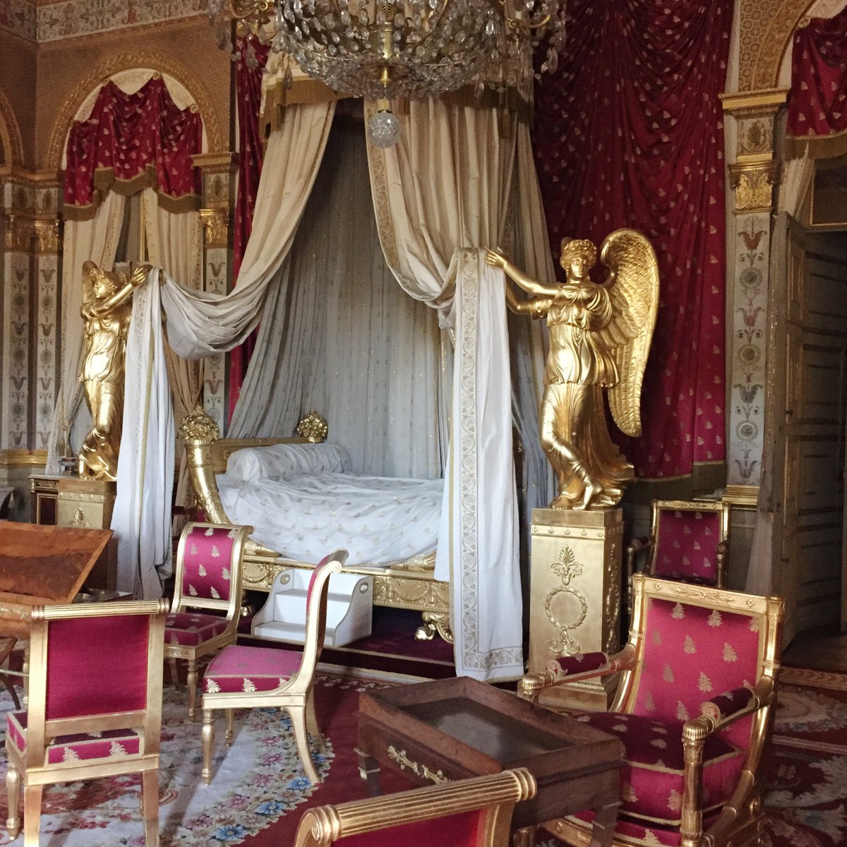 Ô Mon Château 🏰 tweet media