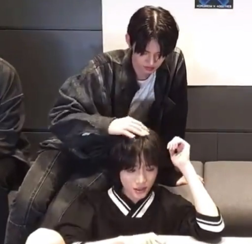 BGYJFILES's tweet photo. ‘i know i love you’ but make it beomjun https://t.co/swRqMy7aXy