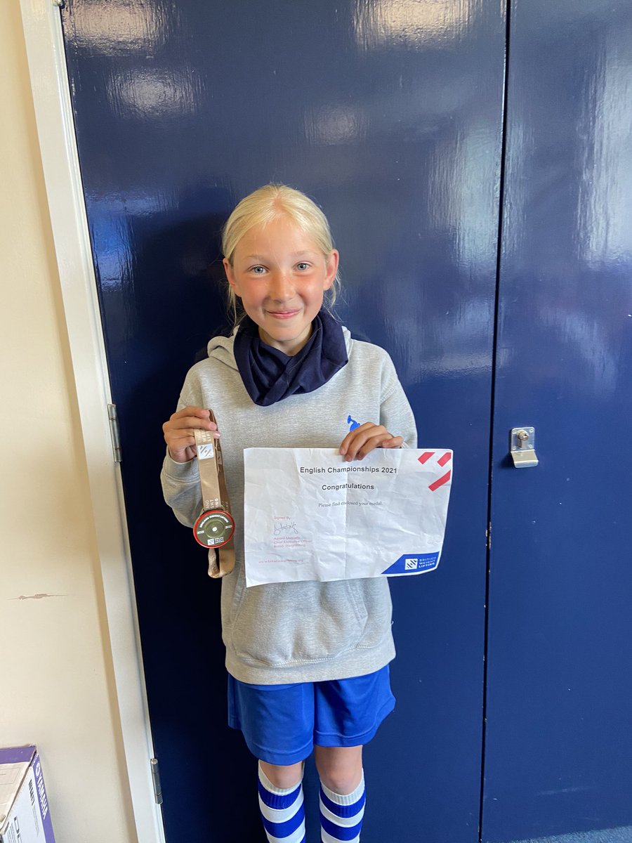 valleygardensnt's tweet photo. A fantastic effort from Daisy in Year 5! English Championships British Weightlifting Gold Medal Winner! #vgmsYear5 https://t.co/84VLBv2hMF