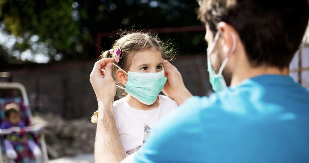DiazCanelB's tweet photo. Son preocupantes los contagios en las etapas más precoces de la vida: unos 200 lactantes han sido diagnosticados con la #COVID19 este mes. Pido enfáticamente más cuidado a las familias. Nada es más sagrado que nuestros niños. https://t.co/ms9Yq9qcfl