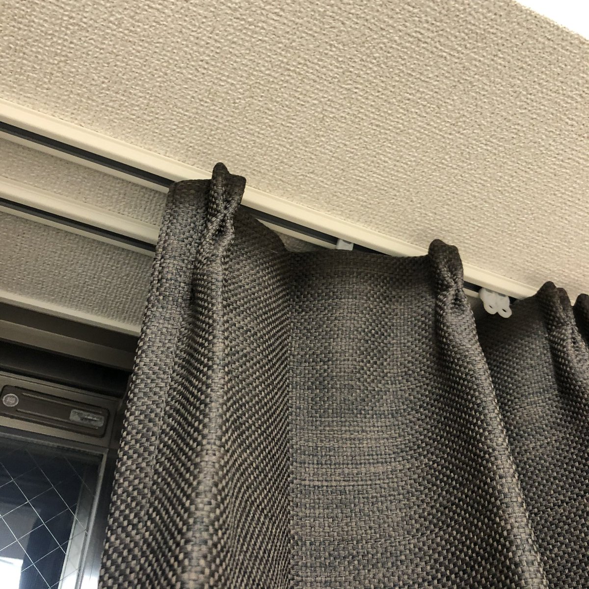 日常で見つけた面白い気付きをメモするだけじゃ勿体ないのでツイートする事にしました。
みんなで発見を共有して、読めば世界の解像度が高くなる図鑑を作れたら楽しそう。
よかったら使ってみてください!
#絵描きのための発見図鑑