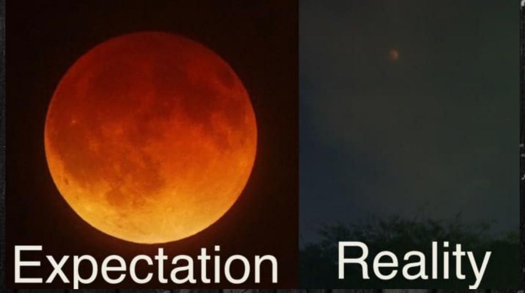 DrZuleyhaKeskin's tweet photo. #supermoon 
#expectaion vs #reality https://t.co/gdMwCZuTMA