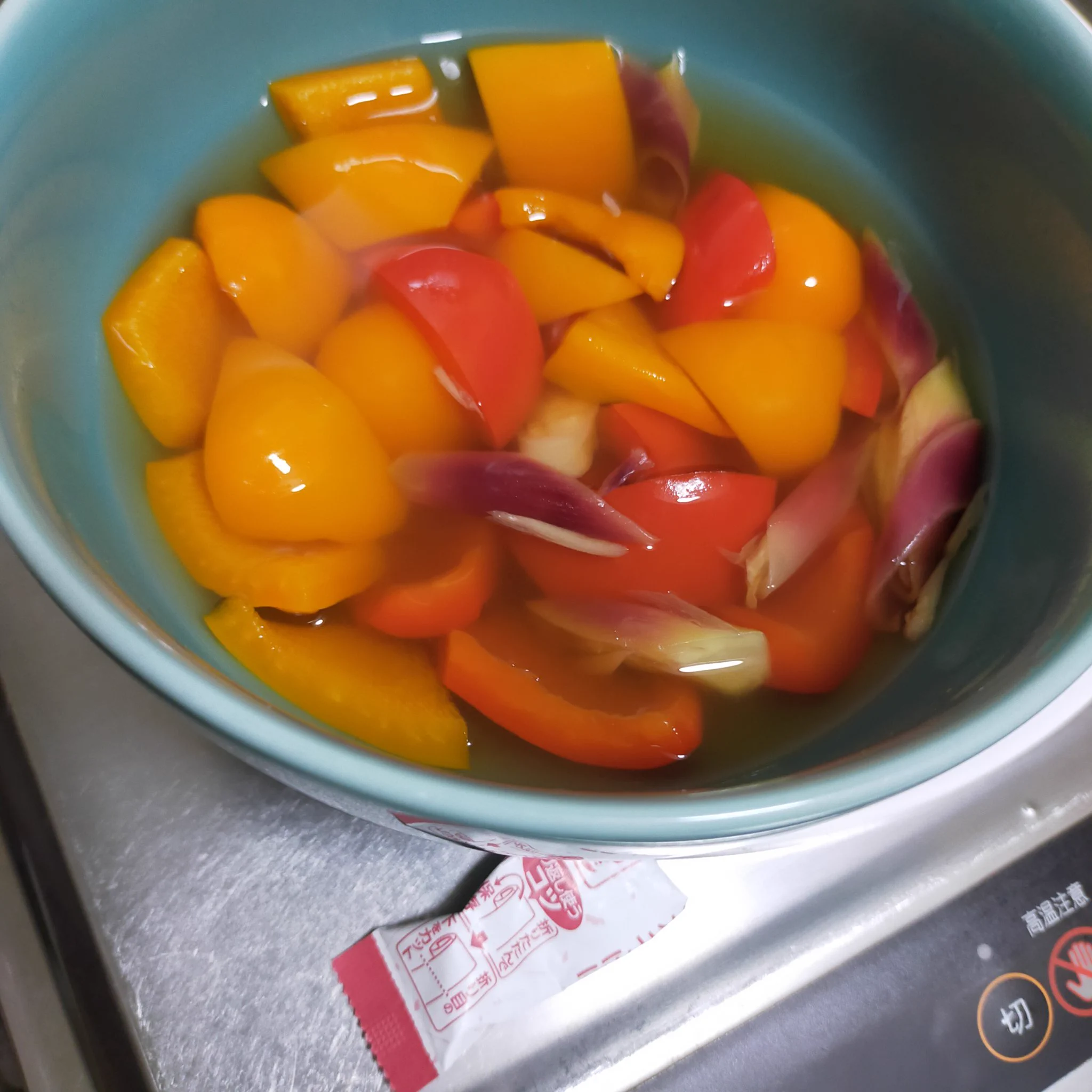 @orie13a さんのピクルス。酸っぱいの苦手なんで砂糖追加しちゃったけど作りやすいのがいいな♥  