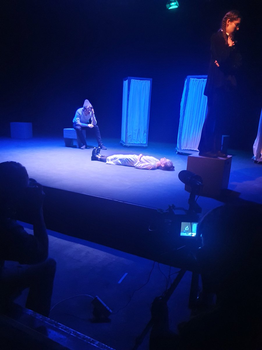 Group64's tweet photo. It was so great having @callumhalethomson in last night to film our run of Frankenstein for those who can't make it to our theatre
#Group64Members #YoungCompany #Frankenstein #Theatre #YoungPeople #Performance https://t.co/WFxhqNlCoK