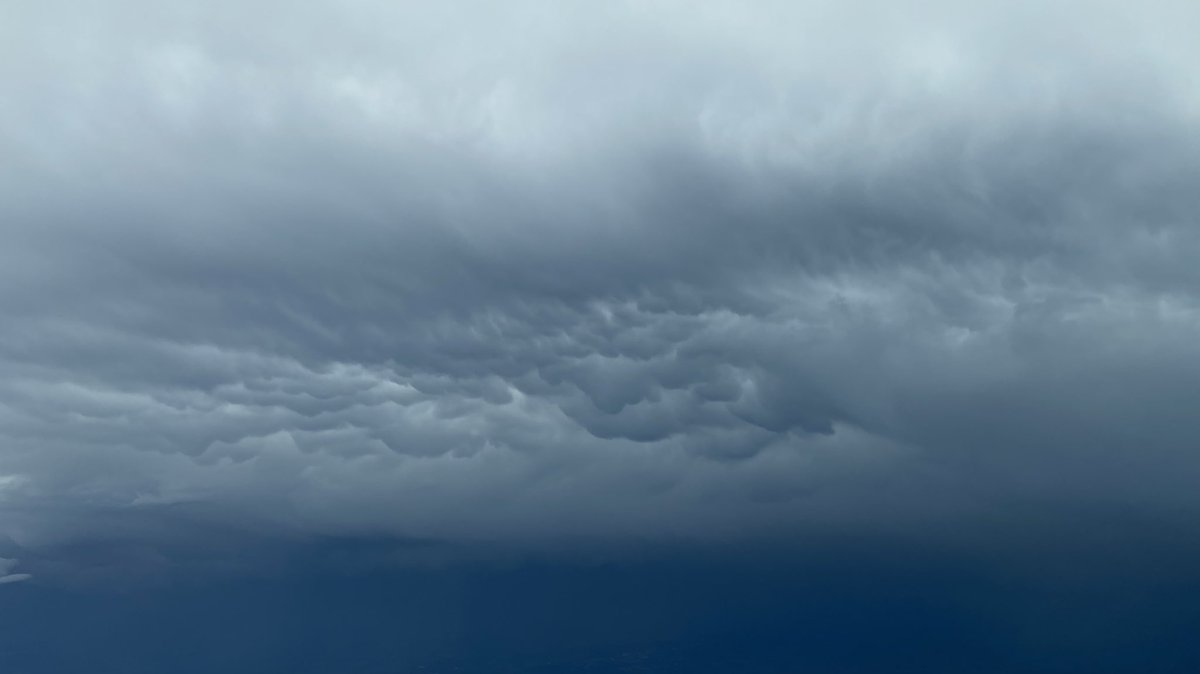 备降是不可能备降的