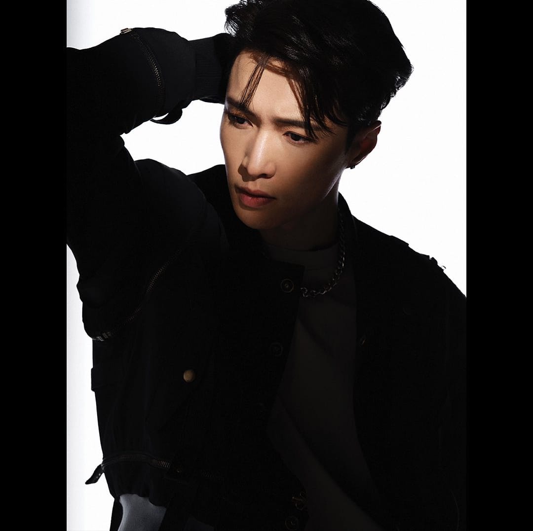 Ganisshe2's tweet photo. #LAY_OnRadar 
#EXO_OnRadar
#EXOSideOfTheMoon
#엑소 #EXO #LAY
@layzhang @weareoneEXO https://t.co/OBq3v56agU