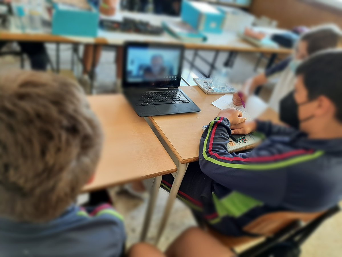fecmips's tweet photo. Durante esta última semana de Mayo📅 los alumnos de #sextoEP participan en el curso taller #Ciberexperto que imparte la @policia 👮♂️,este año de forma online.
Un programa de formación en el uso seguro de Internet💻🖱️📱
#buenuso #internet #redessociales #formaRed @colegiosfec https://t.co/2TtOb4nawu