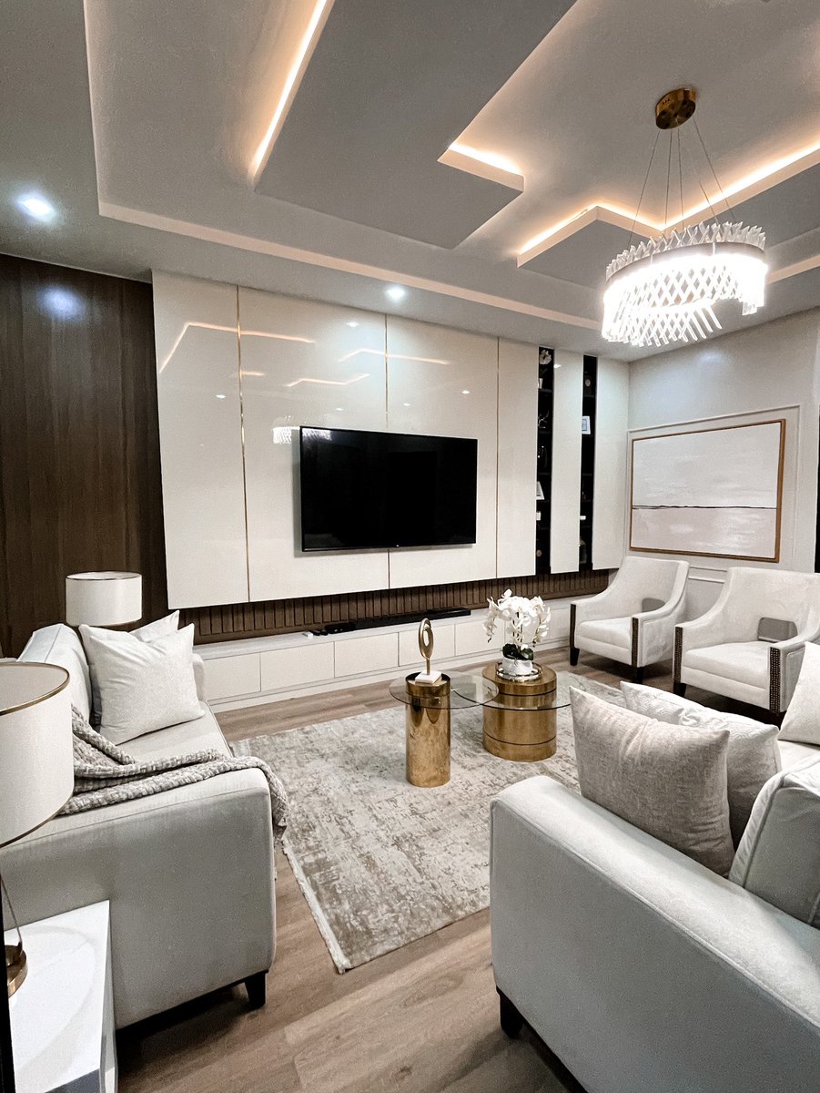 deolababalola's tweet photo. Still on #ProjectKO 😍 this living room is gorgeous 😍 https://t.co/ew9MLEm3i4