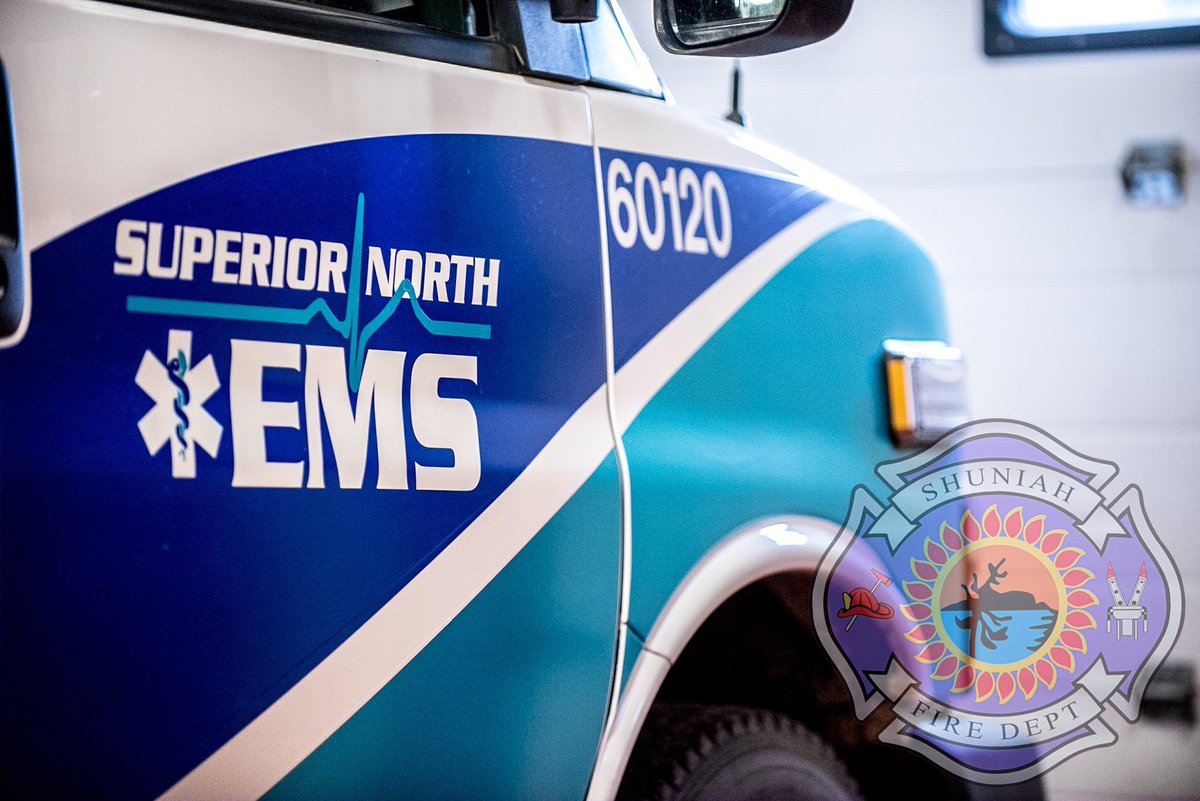 ShuniahFire's tweet photo. SNEMS #paramedics play a critical role in protecting the health and wellness of residents of #Shuniah. Today and every day, we thank our #FrontLineHeroes for their bravery, dedication and support. 

#paramedicservicesweek #PSWeek2021 https://t.co/AE5En8MCDe