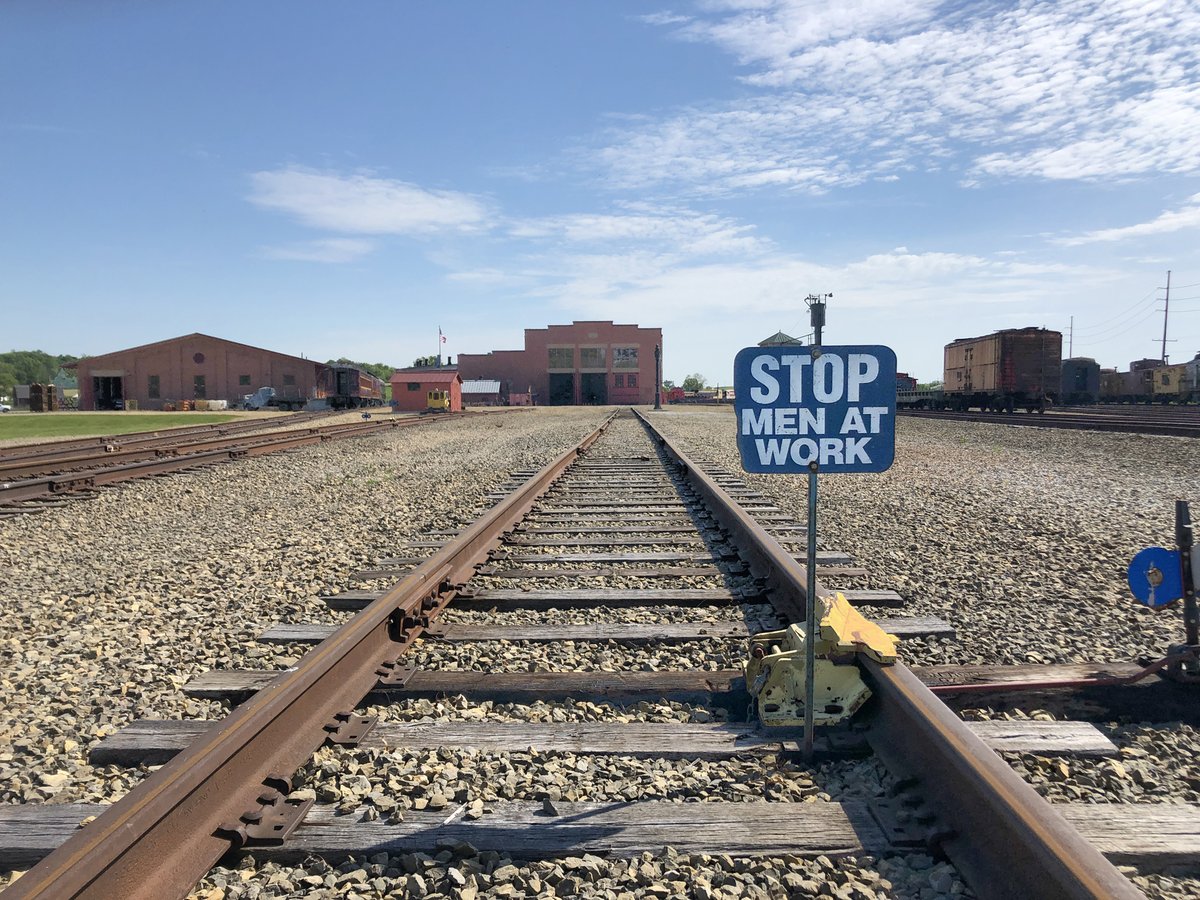 This “Blue Flag” announcing MEN AT WORK is a standard railroad safety item to prevent employees from being injured or killed while working on, in or underneath railroad cars and locomotives. #ageofsteamroundhouse #steamlocomotive #locomotive #steam #railroad #train https://t.co/VzUIDgOGwb