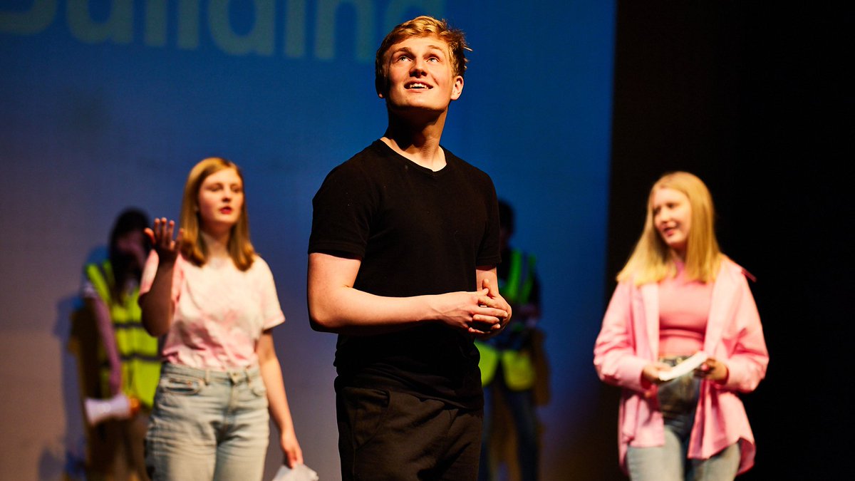 carriageworks_'s tweet image. CYTM are #BackInTheBuilding! 
We are restarting face to face youth theatre sessions on Saturday 12 June and have a limited number of spaces available. For more information about how to get involved please email ruth.cooper@leeds.gov.uk
ℹ️ » bit.ly/CWXCYTM21