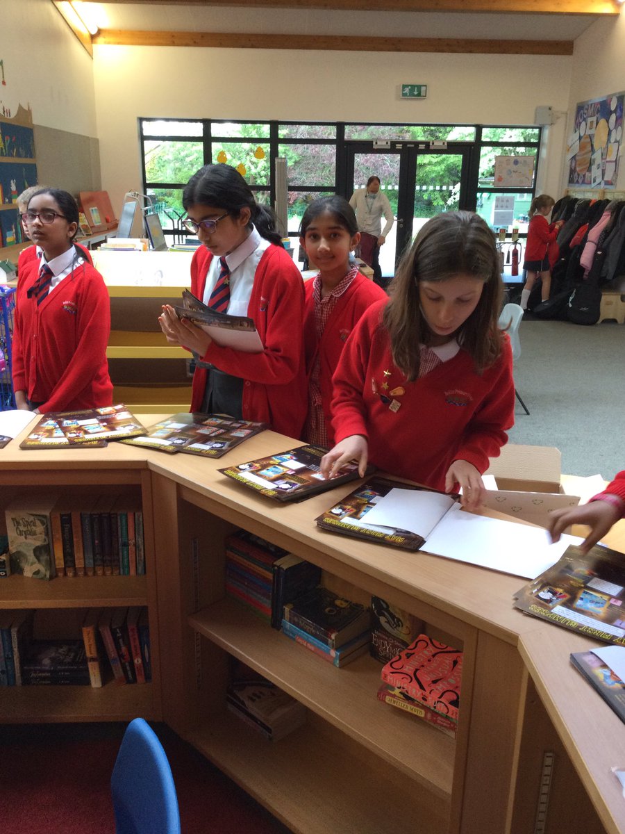 BollinLibrary's tweet photo. Our amazing librarians help to take care of the books and keep the library organised. We always appreciate a helping hand from our excellent year 6 team! Superstars ⭐️ https://t.co/6bMV1UrqIX