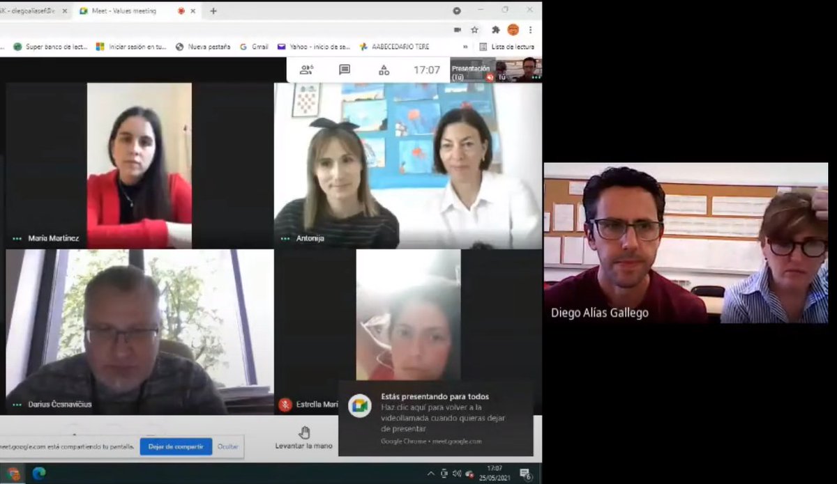 dalias_gallego's tweet photo. Aún a miles de kilómetros y a través de una pantalla, también sentimos la cordialidad y la buena sintonía con nuestros socios. Que no decaiga! 
https://t.co/NIl0y3h5Oo
@sepiegob @EUErasmusPlus @Erasmus_Project @CPR_Zafra @CPRAlmendralejo @CPRdbv @cprazuaga https://t.co/5ZarkDcWkB