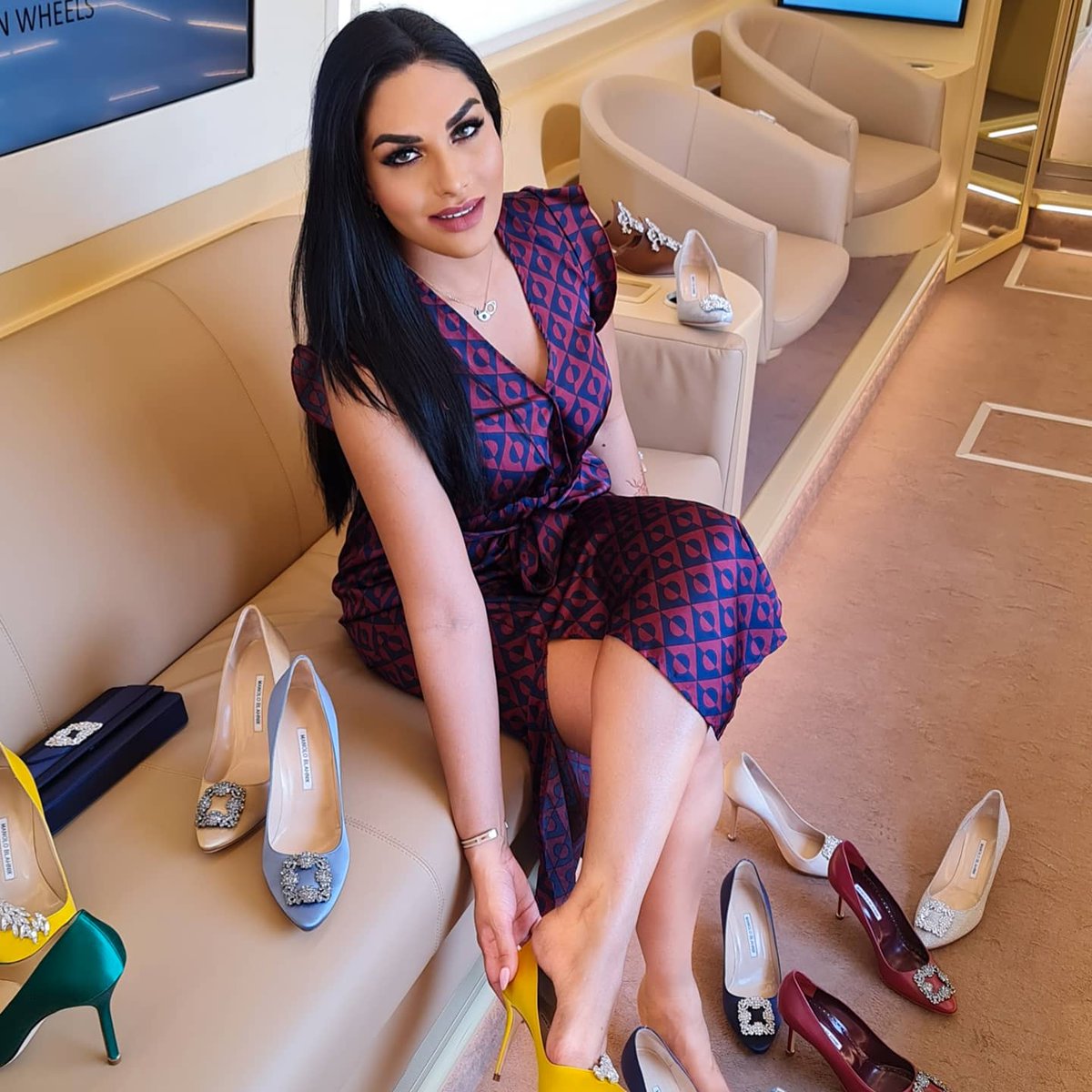 Had the best time with <a href="/ManoloBlahnik/">Manolo Blahnik</a> #manoloblahnik

Wearing: @prettylittlething.me @prettylittlething #plt