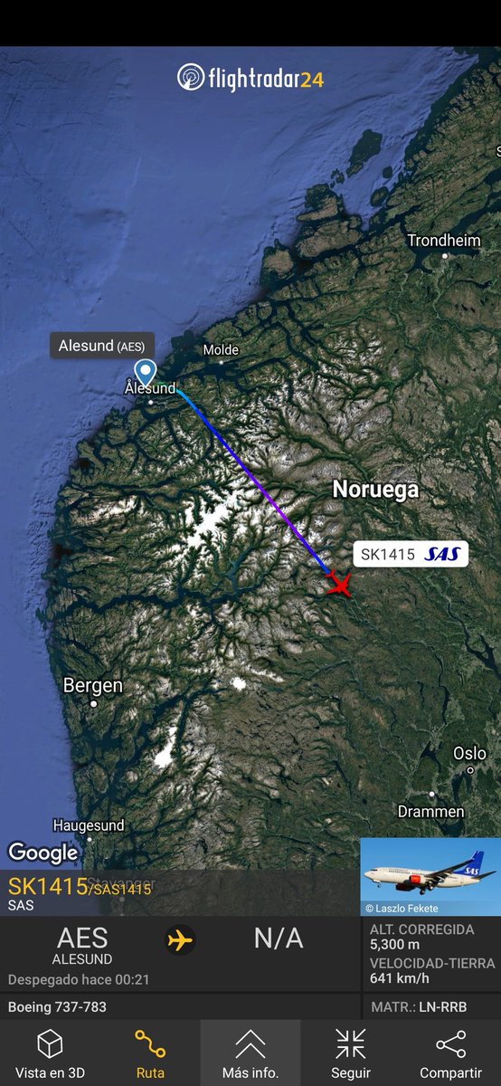 Plane7700's tweet photo. Emergency
7700
#SK1425 SAS
Alesund ➡️ N/A https://t.co/XcLbnfaufE